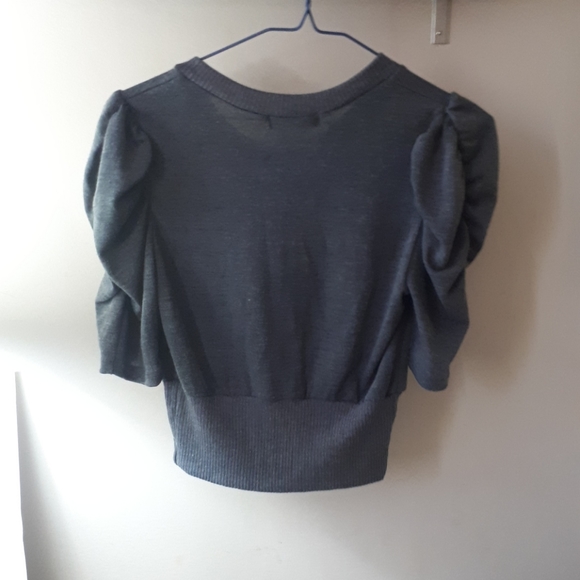 Womans short cardigan - Picture 2 of 2